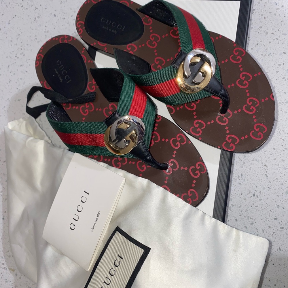 Gucci kika canvas thongs sandals